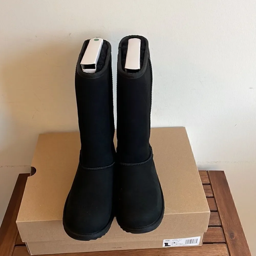 UGG Kids' Classic Tall II Boots Black USA Big Kid Size 4Y/UK 3/EU 36(MSRP$180)